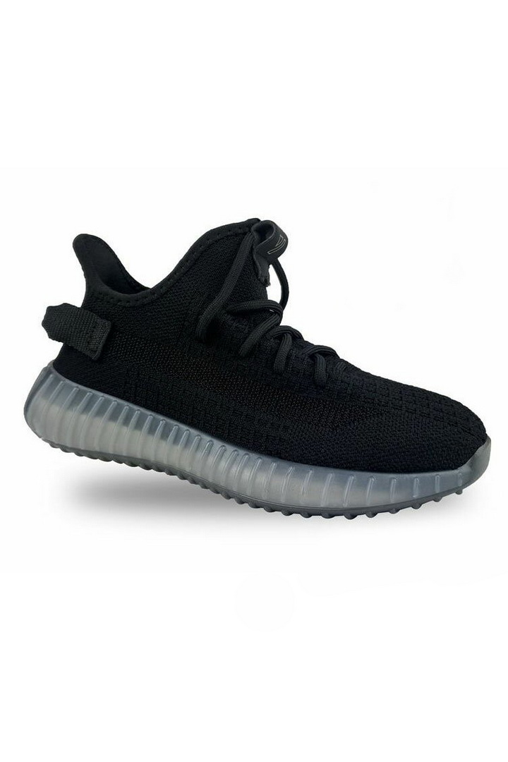 Кросівки дитячі