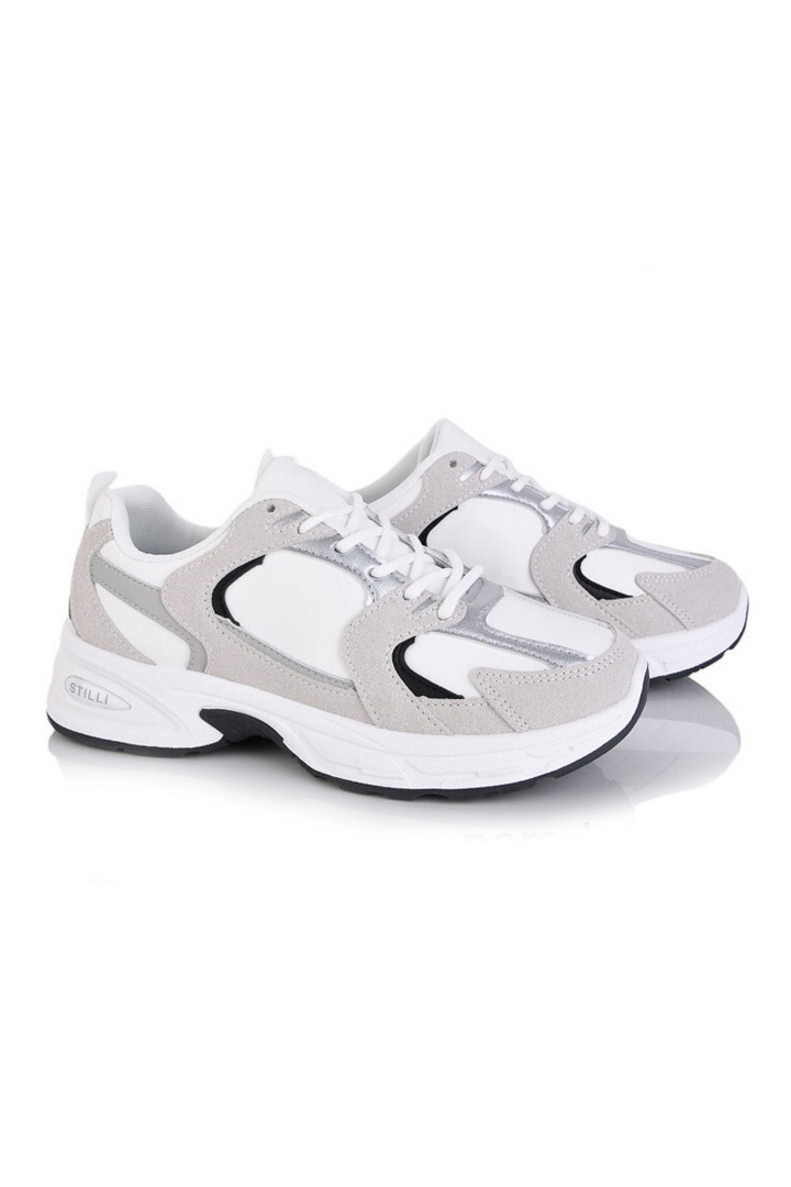 Кросівки жіночі