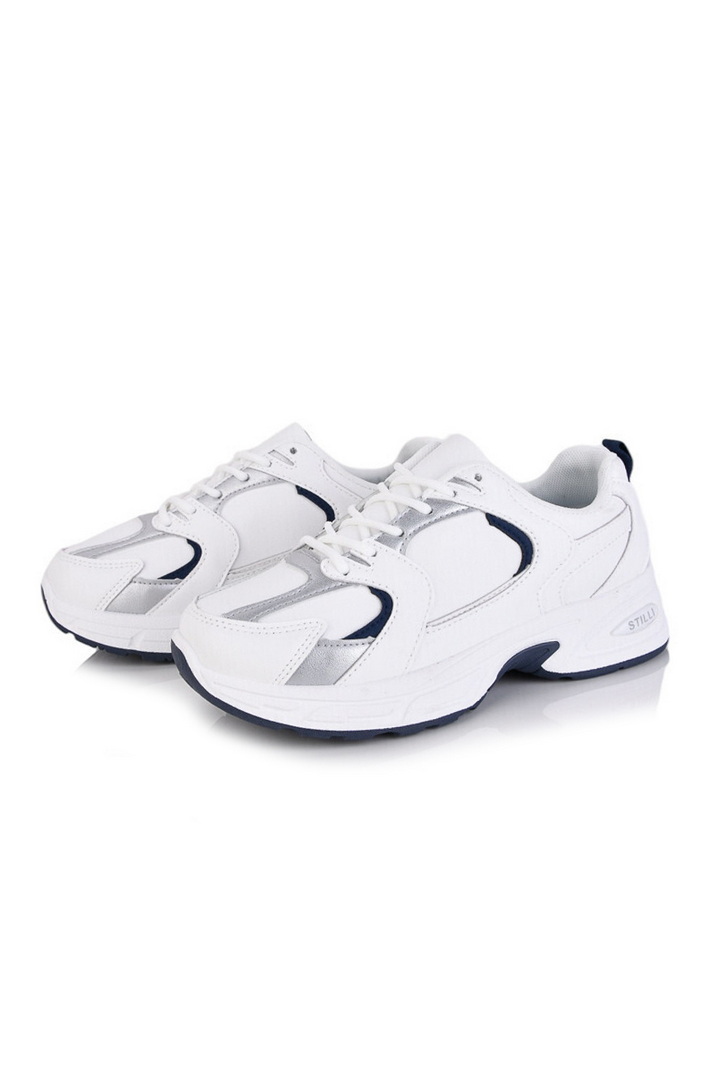 Кросівки жіночі