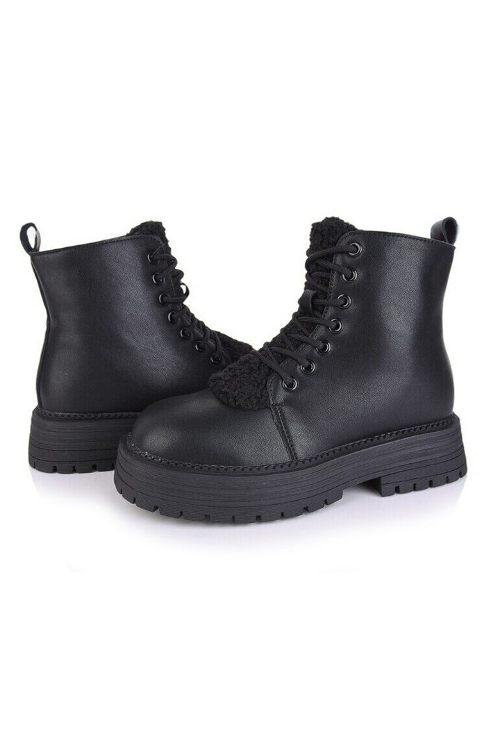 Черевики жіночі