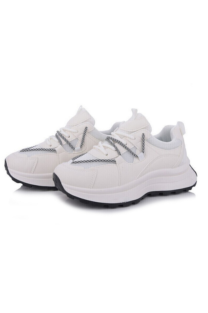 Кросівки жіночі